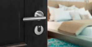 What Makes a Hotel Door Lock Luxury? (4 things to Look Out For)